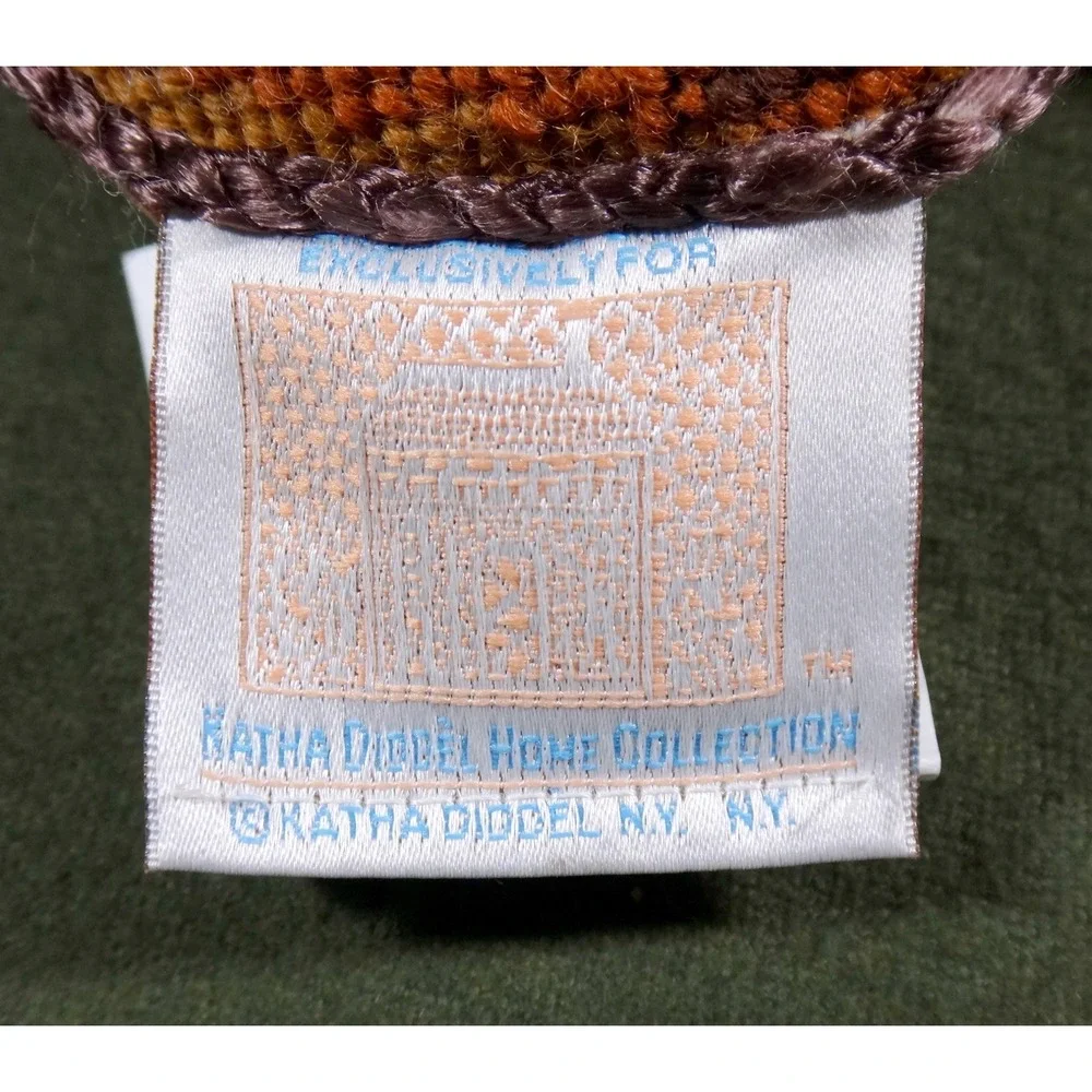 Needlepoint Embroidery decorative pillow TEDDY BEAR Katha Diddel Home Collection
